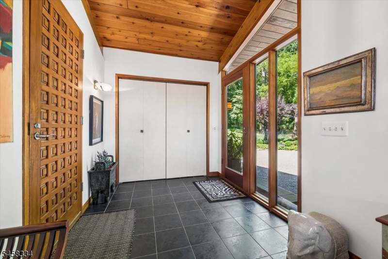 15 Palatine Rd