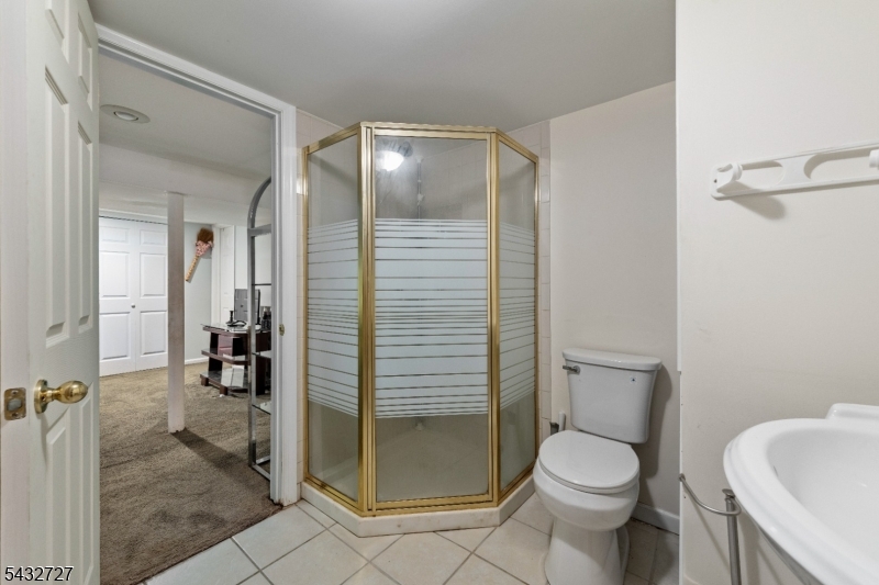 Basement 2nd full bathroom