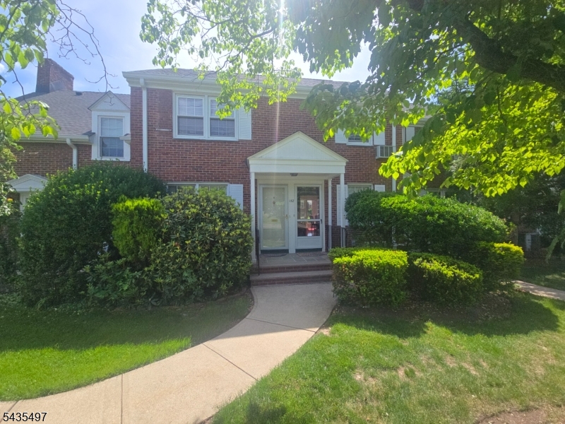 152A Boyden Ave, #152B, Maplewood Twp., NJ 07040 Listing Photo  0