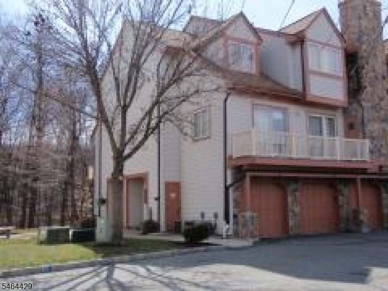 161 Woods Edge Dr
