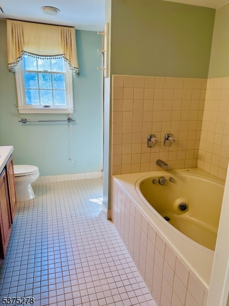 PRIMARY BR BATH