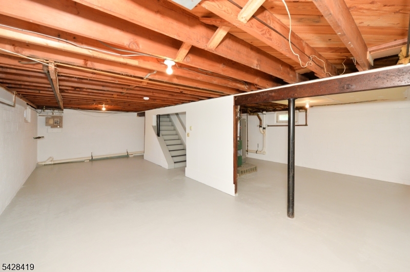 Full Basement