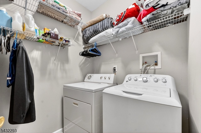 Full Size Laundry Room