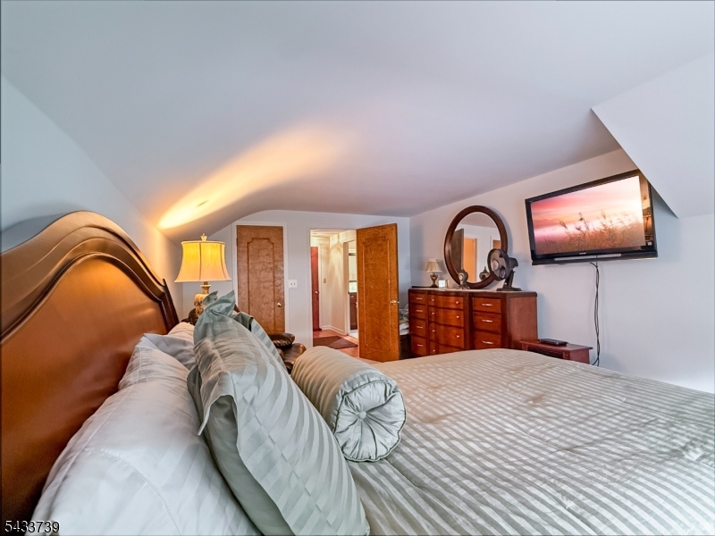 4th Bedroom - 2nd Floor