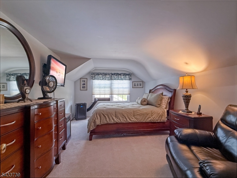 4th Bedroom - 2nd Floor
