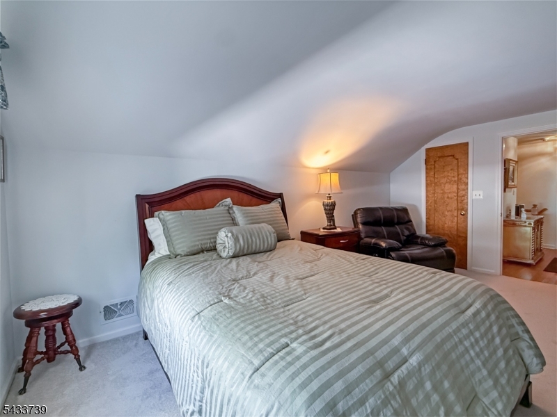 4th Bedroom - 2nd Floor