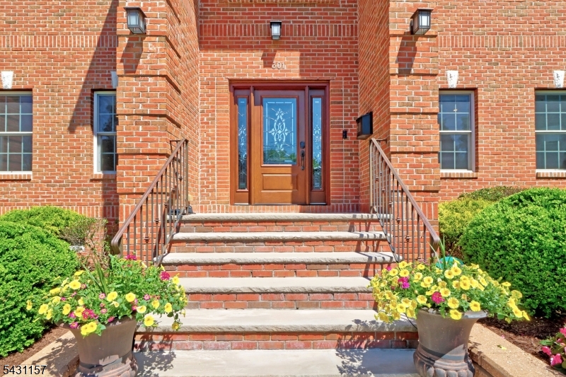 Entry up close