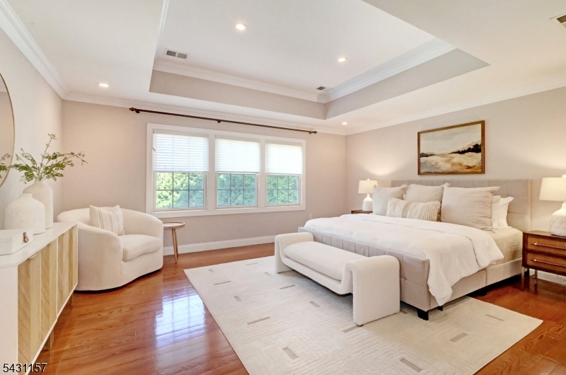Primary suite