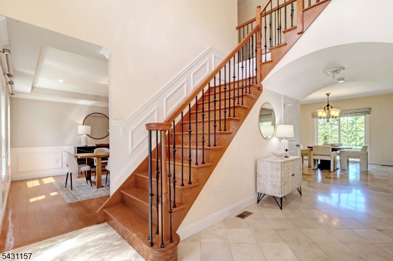 Foyer alt view