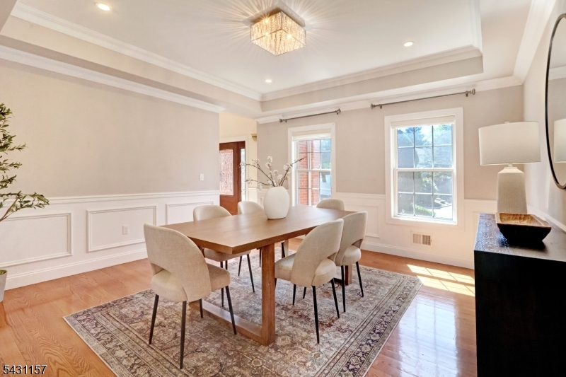 Dining room alt view