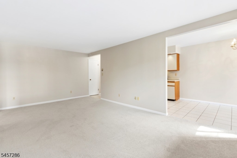 9 Sentinel Ct E