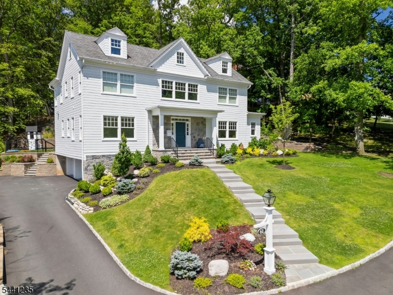 61 Slayton Dr