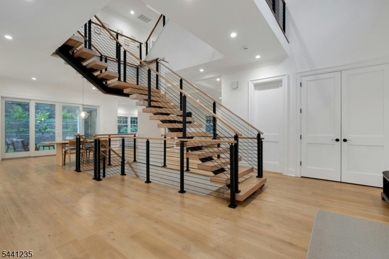 61 Slayton Dr