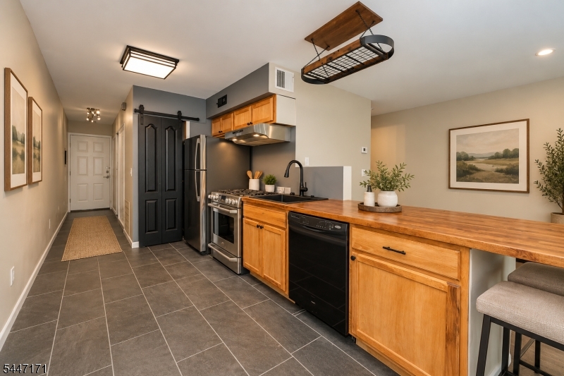 7 Sugar Loaf Ct 2