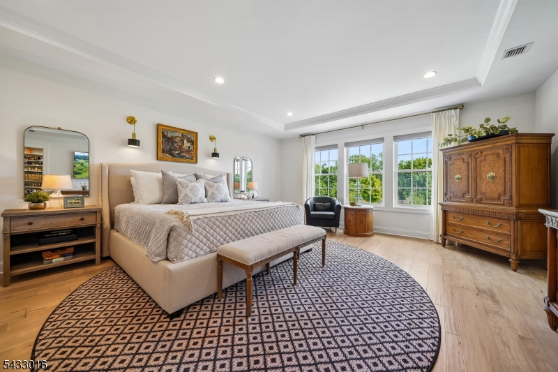 Primary suite