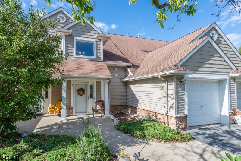 52 Bourne Circle