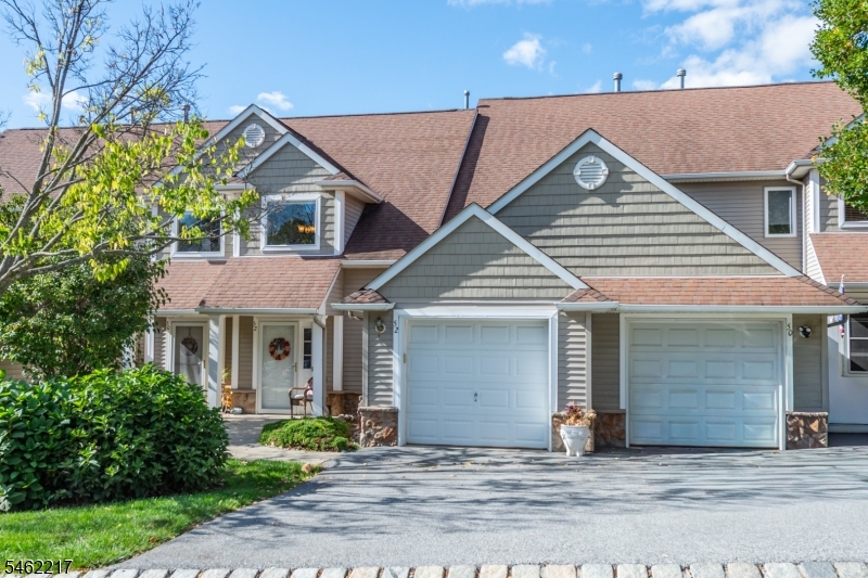 52 Bourne Circle