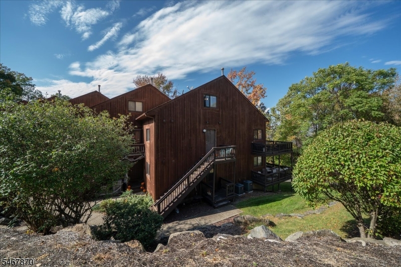 3 Red Lodge Dr 2