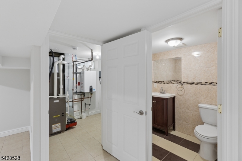 HALF BATH BASEMENT/MECH ROOM