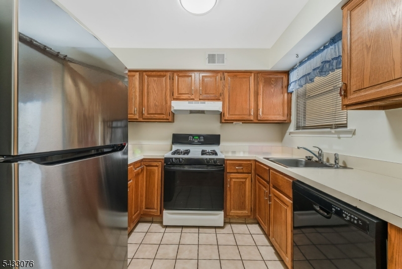 130 Locust Ct