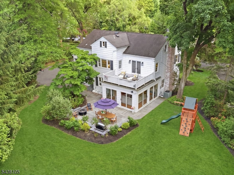 8 Cross Gates, Short Hills