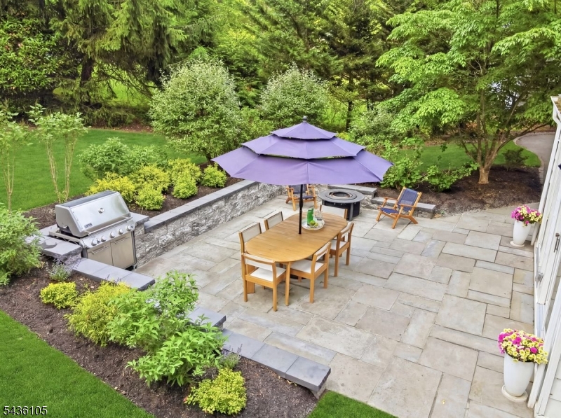 8 Cross Gates, Short Hills