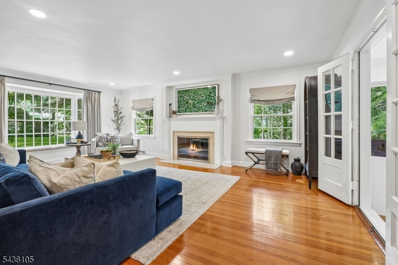 8 Cross Gates, Short Hills