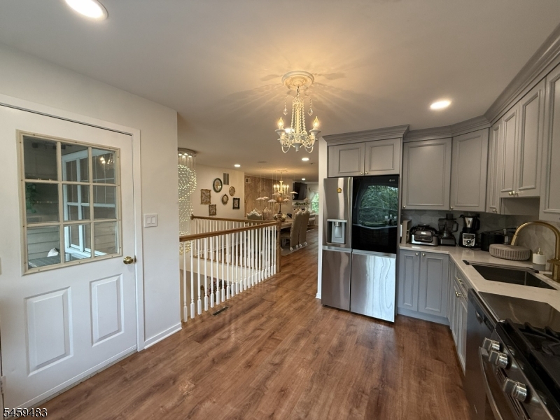 386 Waterview Rd