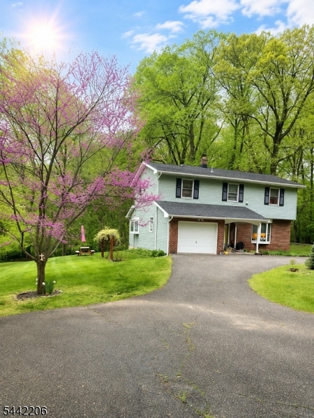 123 Mount Grove Rd