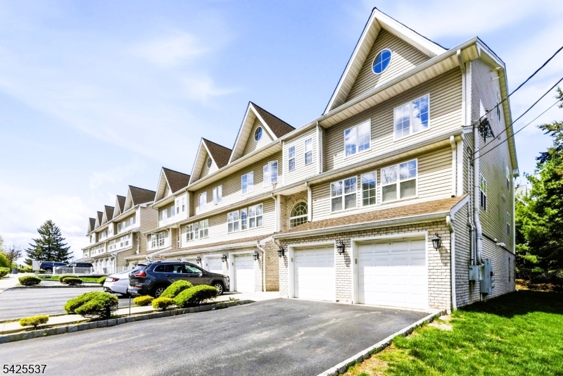 30 Mountain Ave, #9B 8, Paterson City, NJ 07501 Listing Photo  0