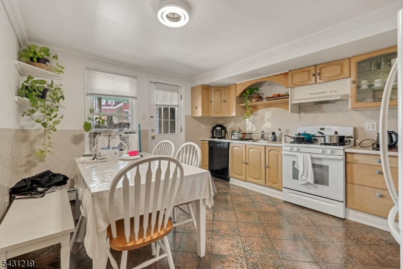 1ST FL KITCHEN