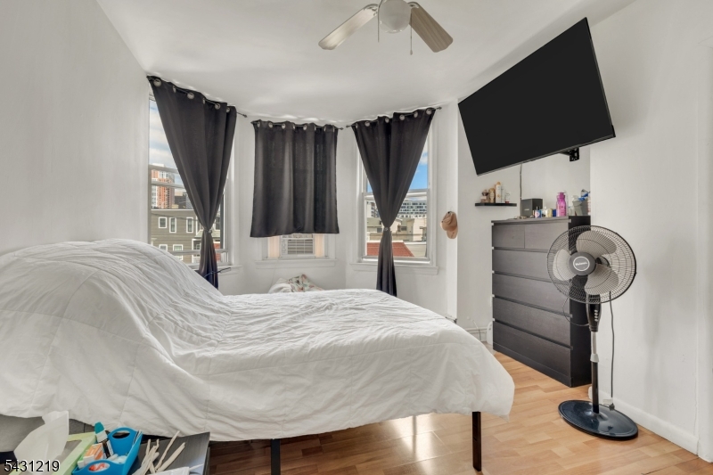 3RD FL BEDROOM 5