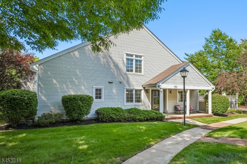 65 Winthrop Rd