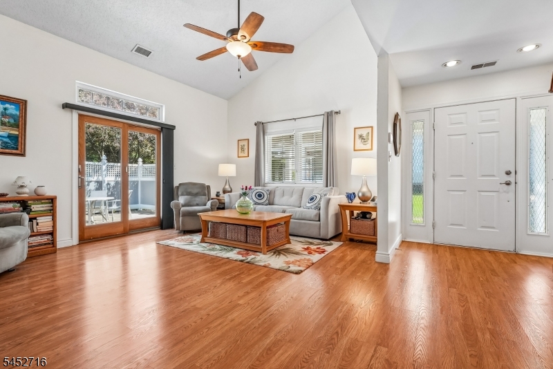 65 Winthrop Rd