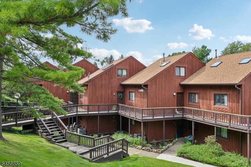 1 Beaver Creek Dr 4