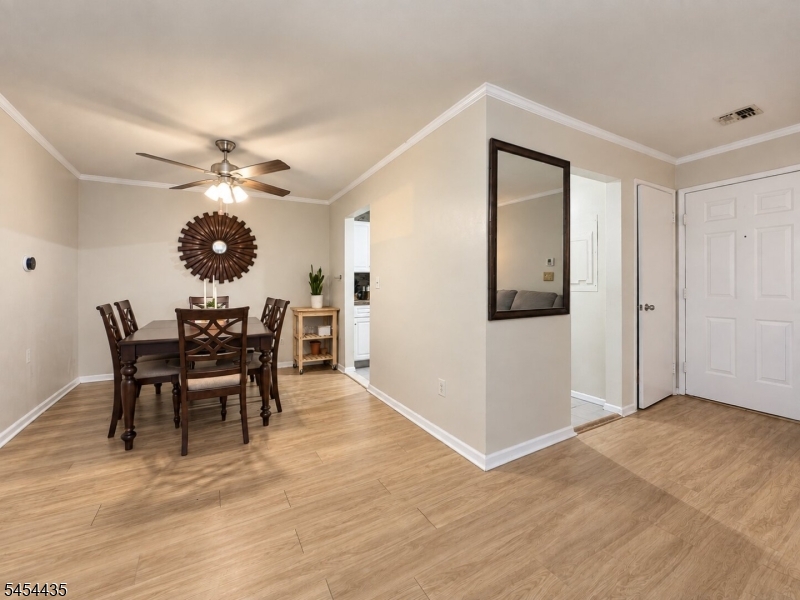 112 Sherwood Ave 7