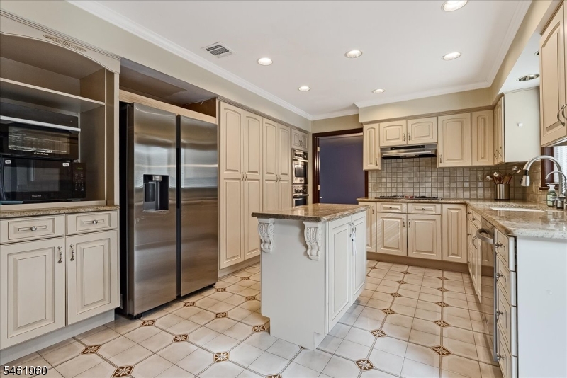 37 Jani Ct