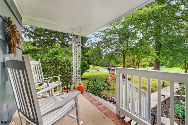 8 Molly Bee Rd