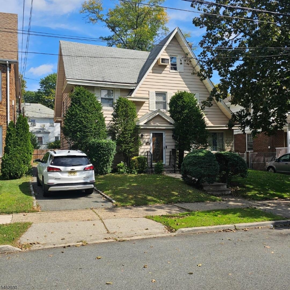 65 Hansbury Ave