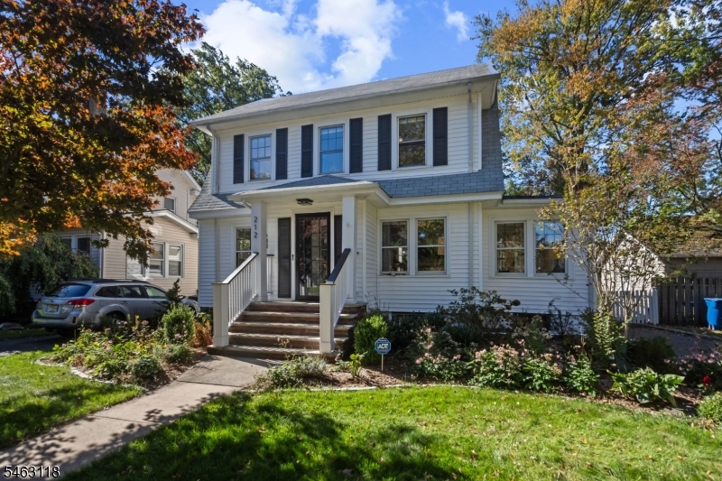 212 Montague Pl