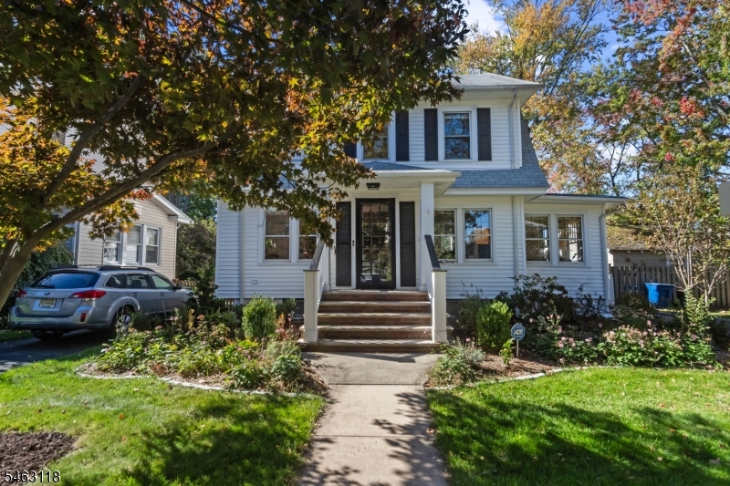 212 Montague Pl