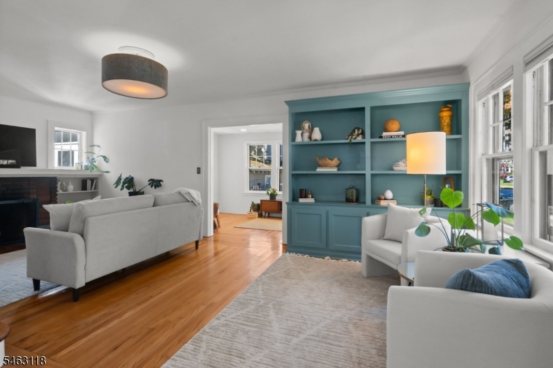 212 Montague Pl