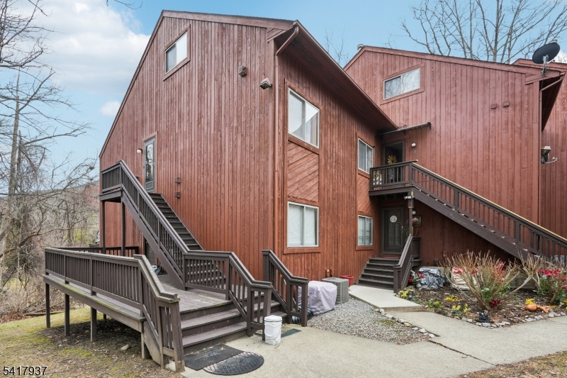 8 Baily Bunion Ct, #2, Vernon Twp., NJ 07462 Listing Photo  0