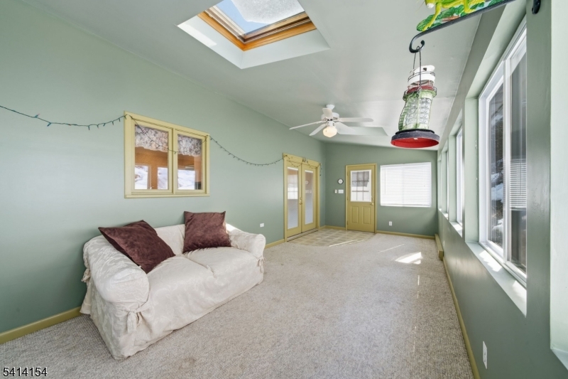Sunroom / Family Room