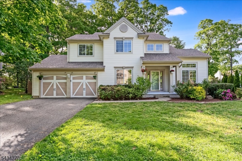 6 Crestwood Cir, Mount Olive Twp., NJ 07828 Listing Photo  0