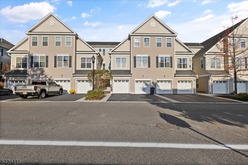 17 Swing Bridge Ln, South Bound Brook Boro, NJ 08880 Listing Photo  0