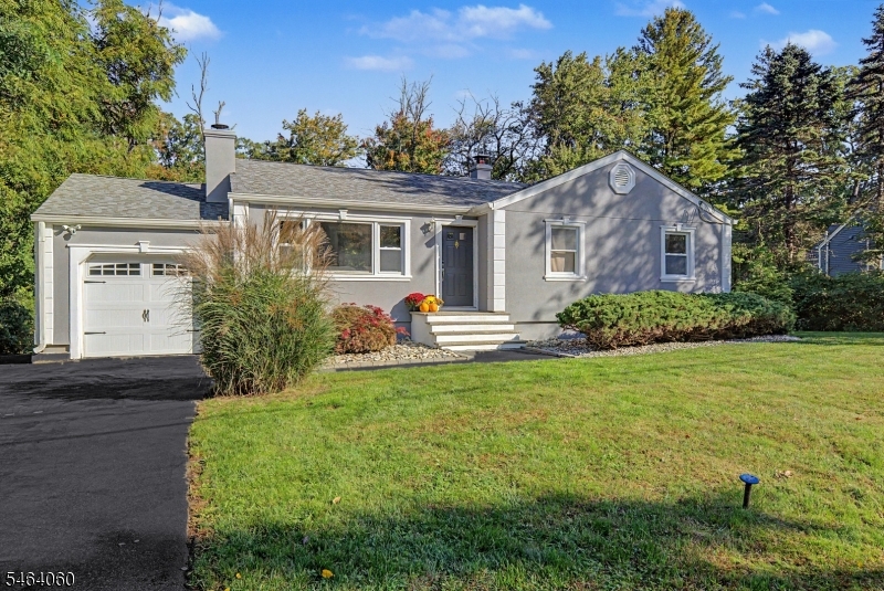 5 Hickory Pl