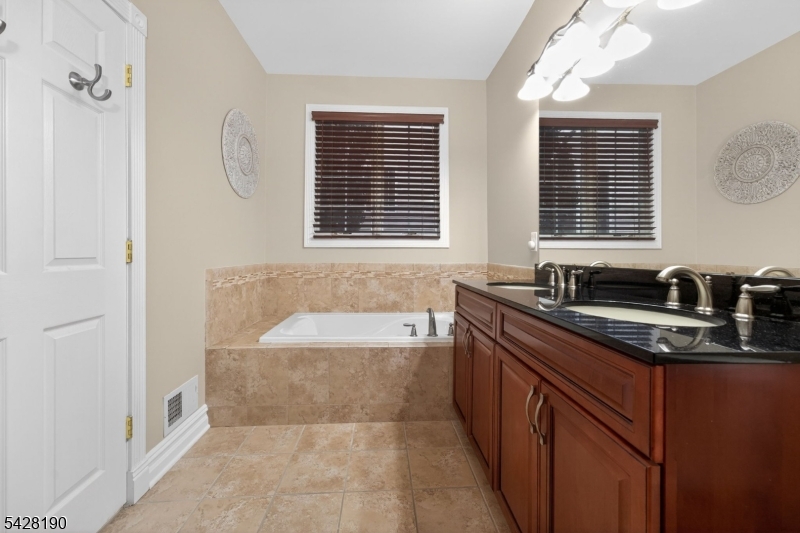 En-Suite Bath