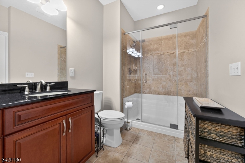 En-Suite Bath