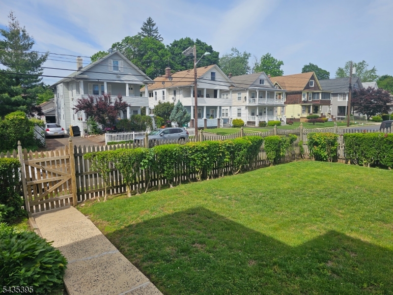 Side yard